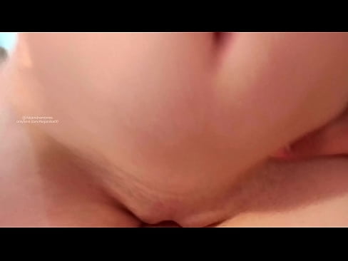❤️ Spím v izbe svojej sestry a tak som sa zobudila ❤❌ Šukanie video na nás