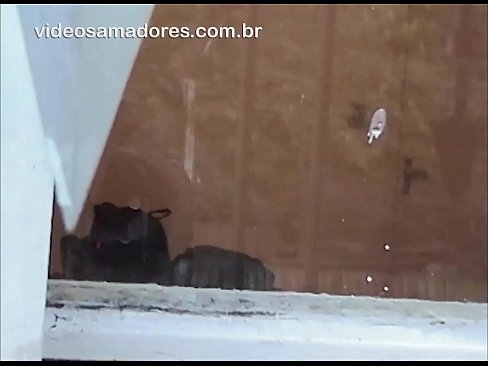 ❤️ Nadržaný muž sleduje svoju priateľku s iným chlapom, nahráva si video so šukaním bez toho, aby rušil pár ❤❌ Šukanie video na nás