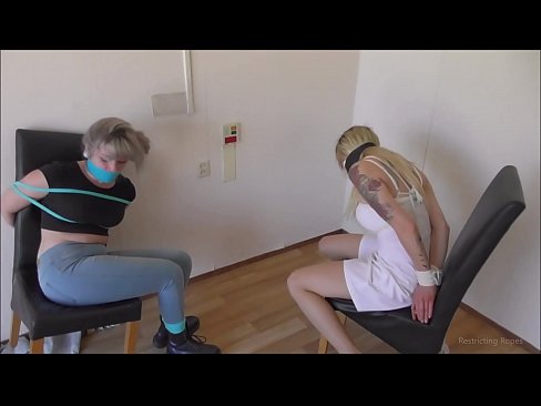 ❤️ Závislá / zviazaná a s roubíkom / dievča v núdzi ❤❌ Šukanie video na nás