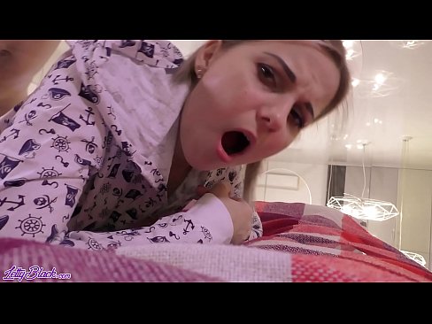 ❤️ Sexy mama prehĺtanie a sex v pregistyle - sperma zblízka ❤❌ Šukanie video na nás